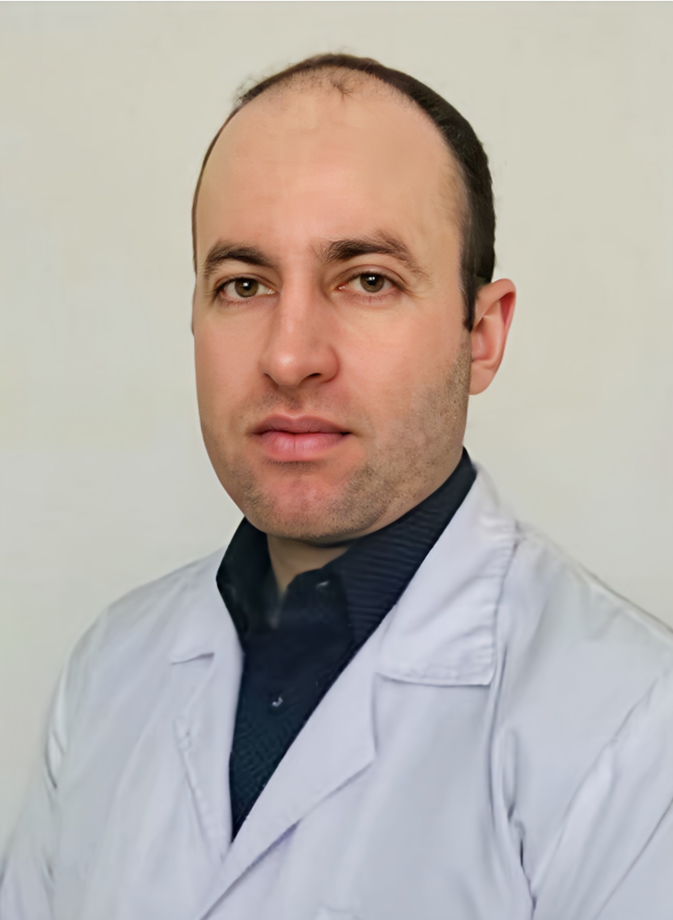 Dr. Darío Zambrano Vera